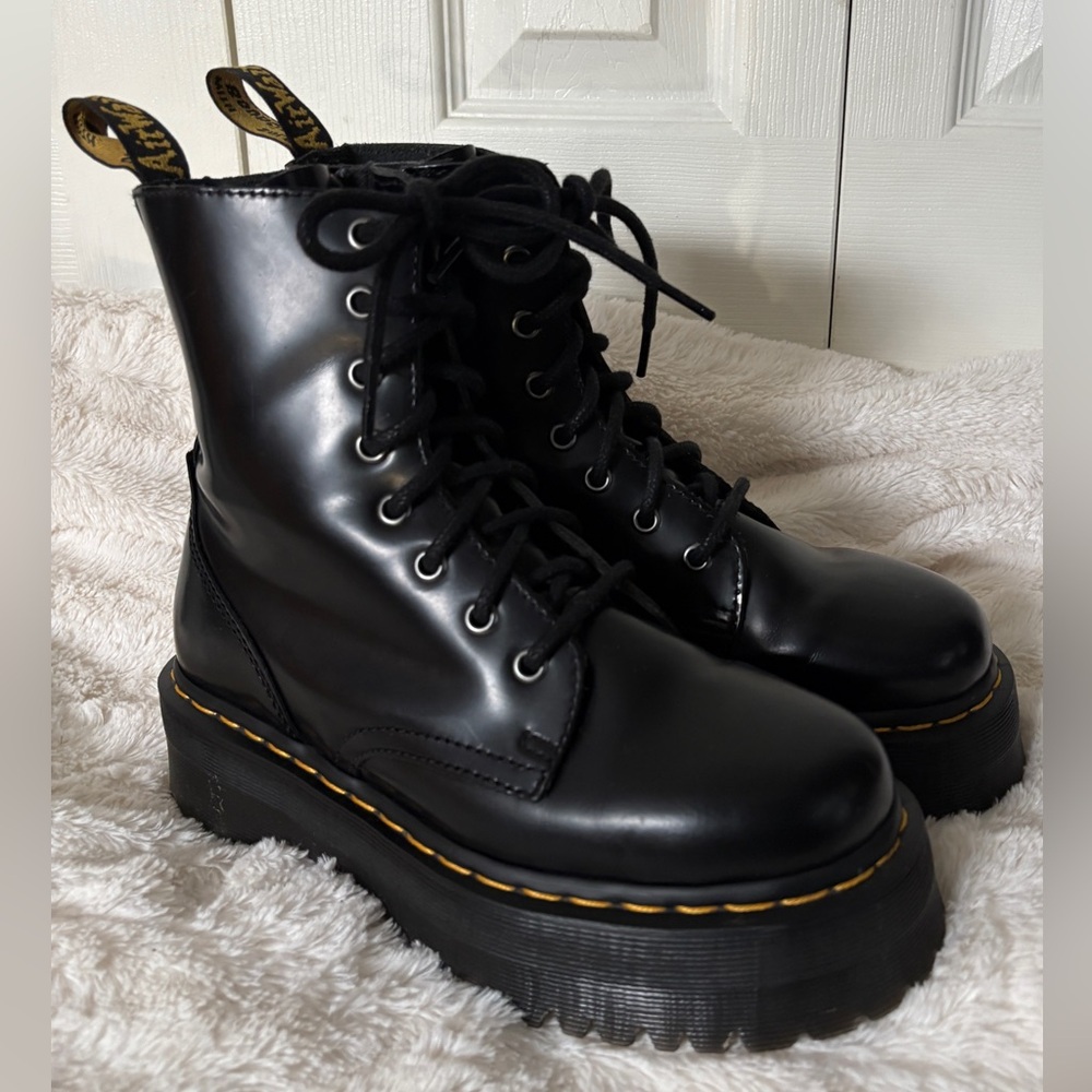 Dr. Martens Jadon Boot Smooth Leather Platforms | Mens 6 / Womens 7.5 |